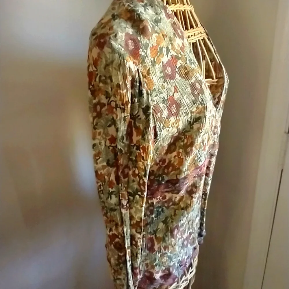 Blouse J.Jill NWOT- Women's 100% Rayon blouse - Picture 4 of 9